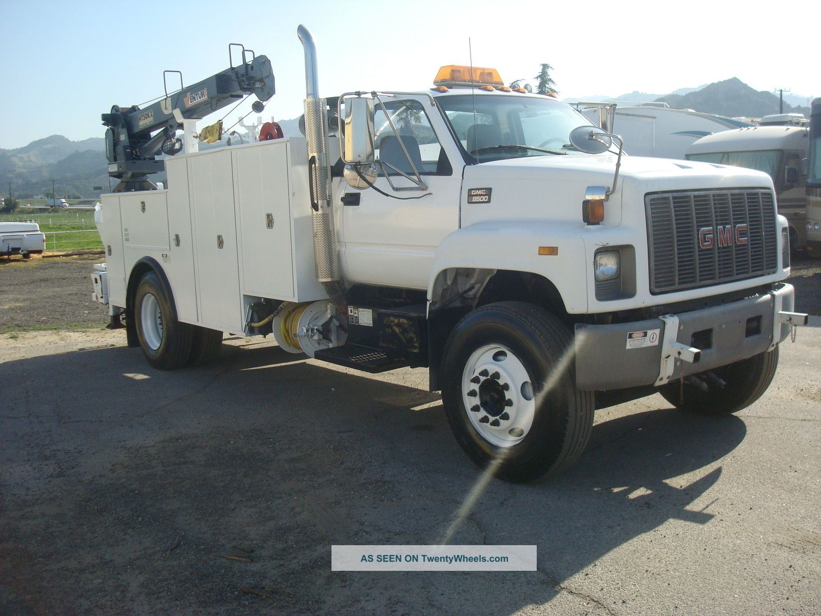 2000 Gmc C8500 Utility / Service Trucks photo
