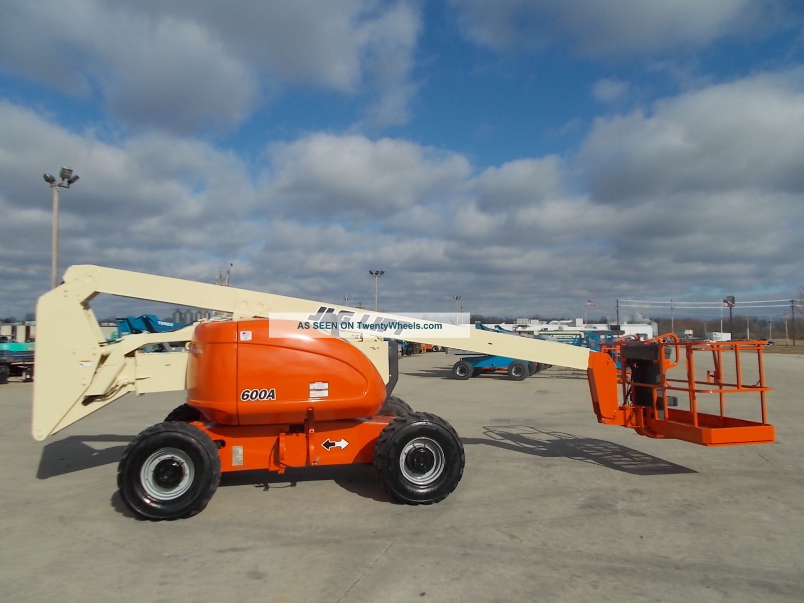 Aftermarket Orange Spray Paint For JLG Aerial & Boom Lifts - High Performance Touch Up, 1 Year Warranty