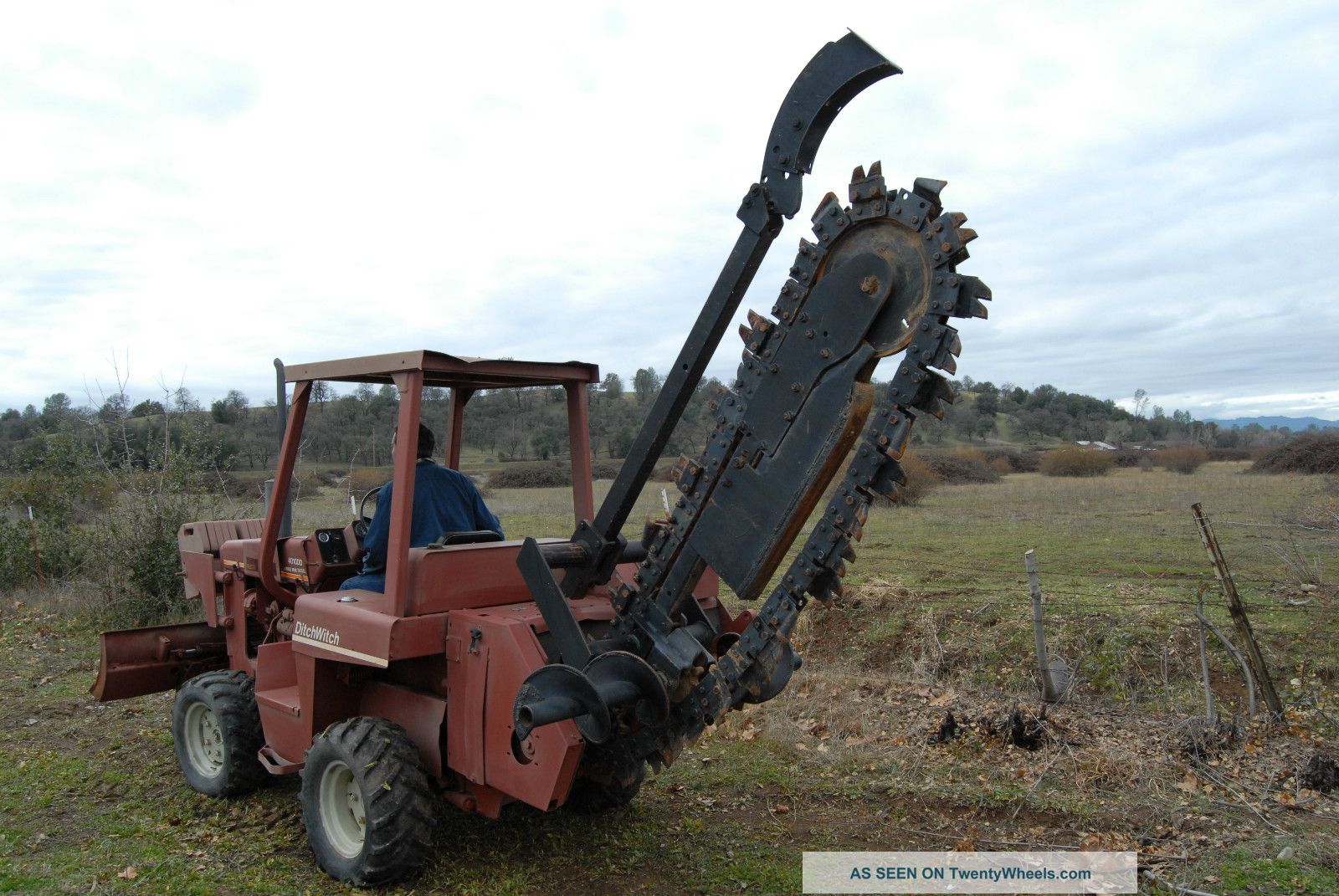 Ditch Witch Trencher Trenchers - Riding photo
