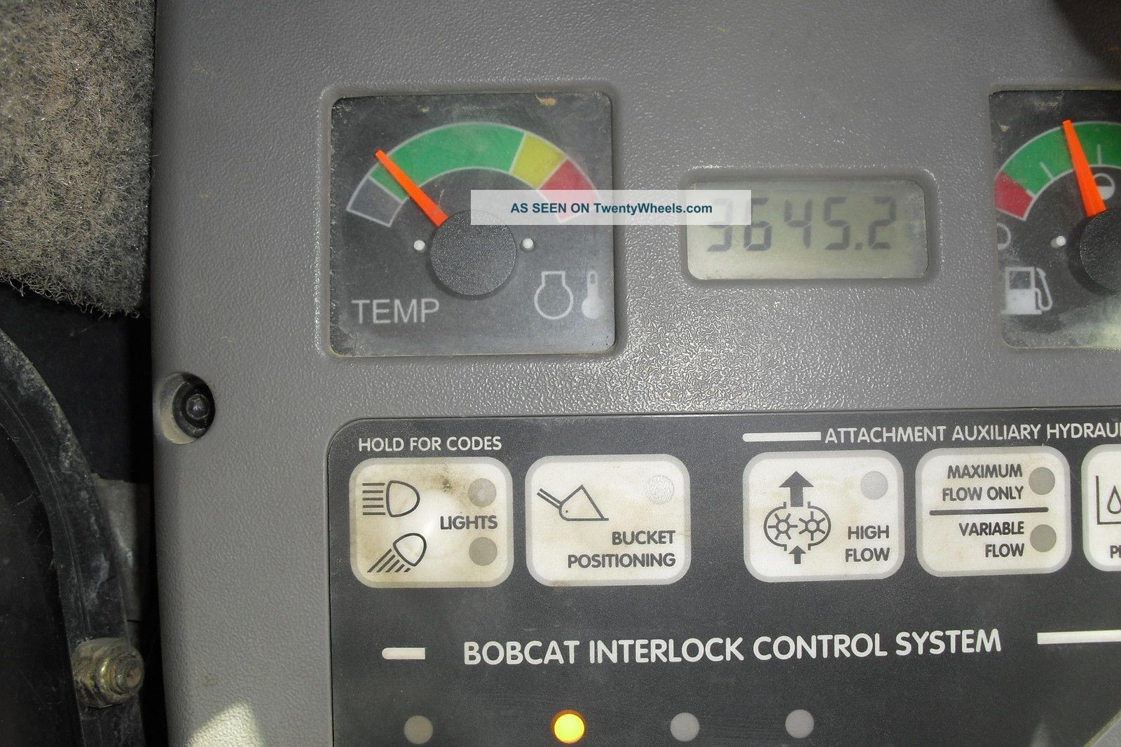 bobcat-s220