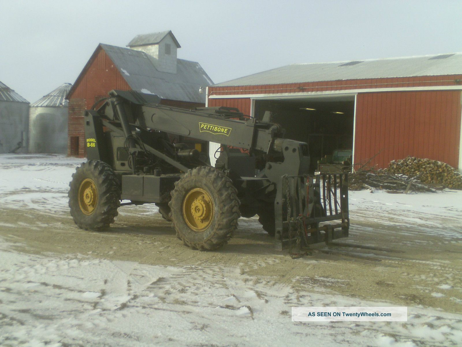 B - 66 Pettibone 4x4 Tele Handler Versa Handler Telescoping Offroad Forklift Lifts photo