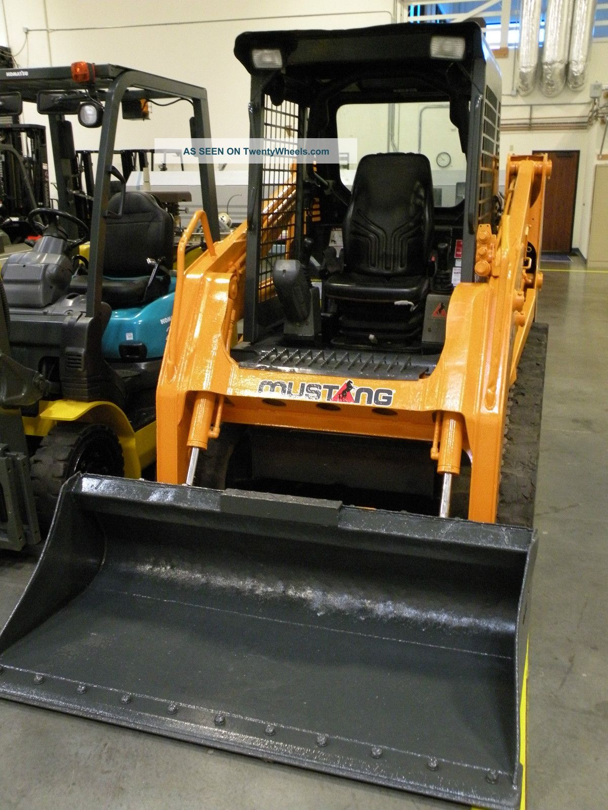 2007 Mustang Mtl16 Skid Steer Loaders photo
