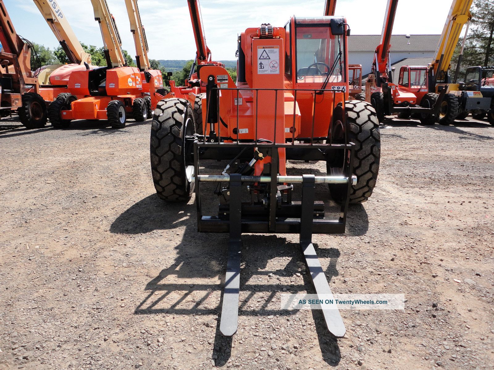 Jlg Skytrak 8042 Telehandler Telescopic Forklift 8, 000 Capacity 42 