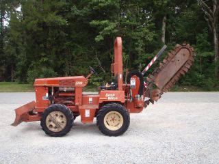 2002 Ditch Witch 3700 Hyd.  Slide Trencher Construction Heavy Equipment photo