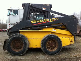 New Holland Ls180,  3604 Hours,  67 Hp photo