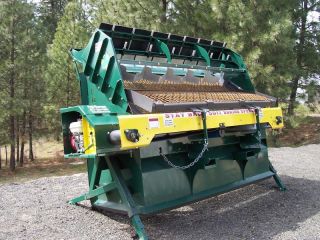 Look Pro - Screen Portable Topsoil Screeners - 3 Product For Skid Steers photo