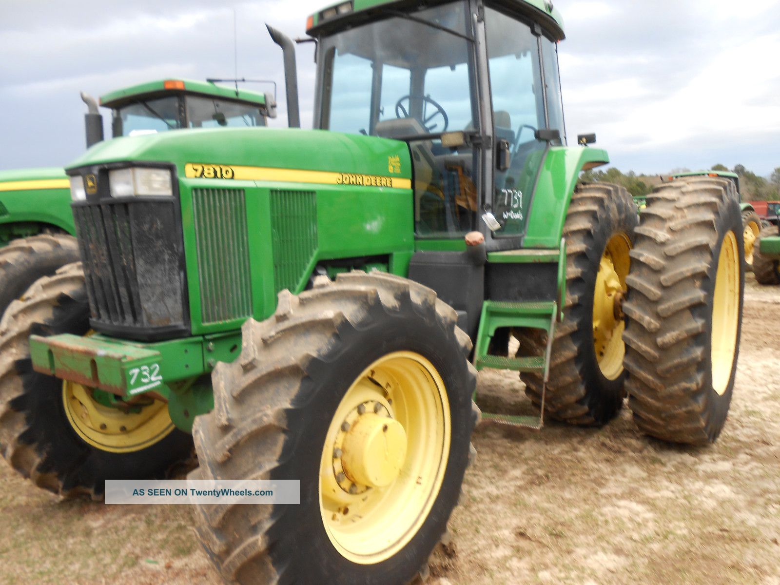 John Deere 7810 4x4 Cab Air 42in Radials With Axle Dauls Very Low Hrs In Pa. Tractors photo