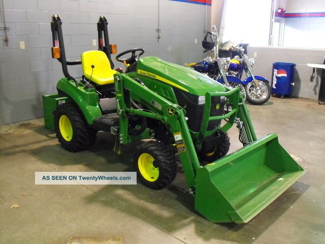 2011 John Deere Tractor 1023e With Extras Look Here First Tractors photo