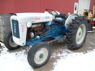 Ford 860 Tractor ; Runs Great Good Condition photo