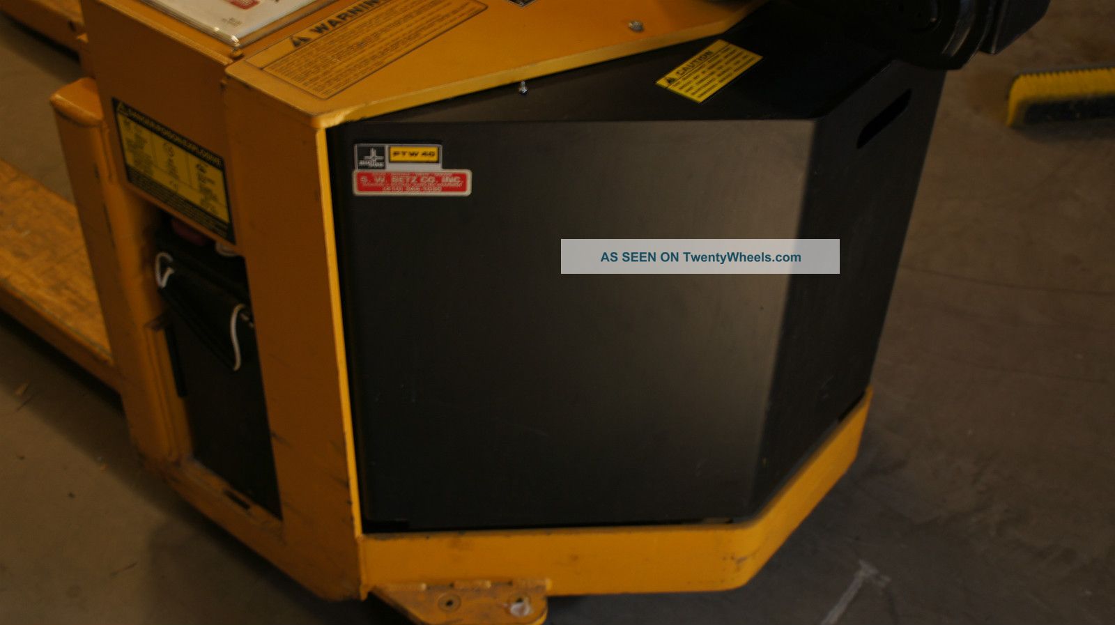 Big Joe Ptw 40 Electric Pallet Jack 4000 Lbs 38 Hours Only