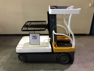 Crown Wav50 - 84 Two Stage Electric - Electric Order Picker photo