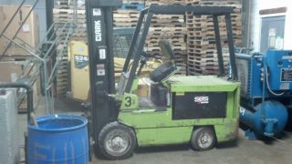 Clark Ec500 - 80b Electric Forklift photo
