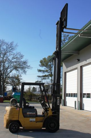 Caterpillar Gp25 Fork Truck/lift,  5916 Hours,  Propane,  Side Shift,  3 Stage Mast photo