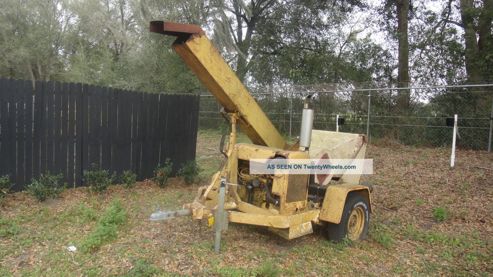 Asplundh Gas Pull Type Chipper Wood Chippers & Stump Grinders photo