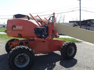 Graco 833 Airless Paint Sprayer For Jlg Boom Lift photo