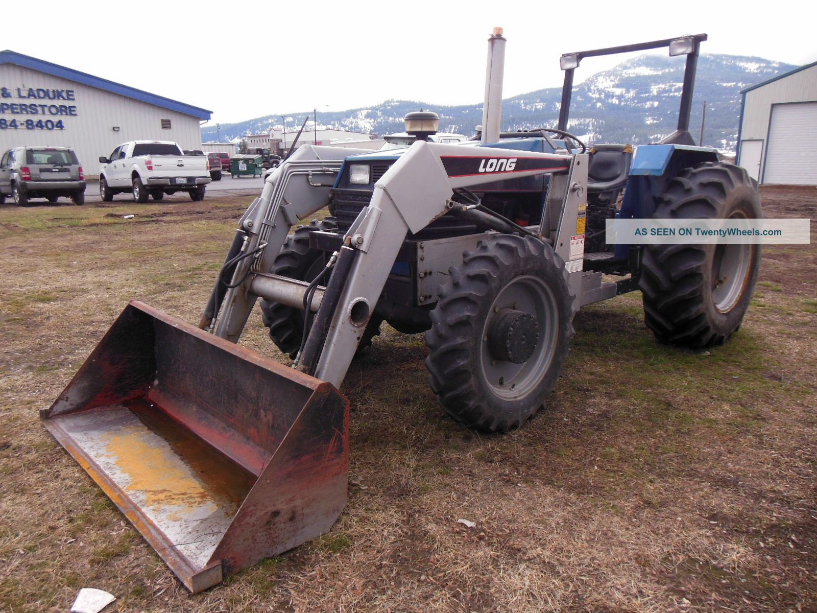 1997 Long 2610 Tractor With Loader Tractors photo