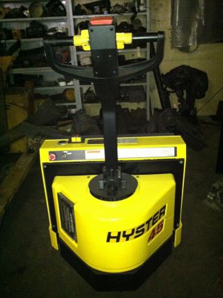 Hyster Electric Hand Pallet Jack Built In 110 Volt Charger 27 X 48 Battery photo