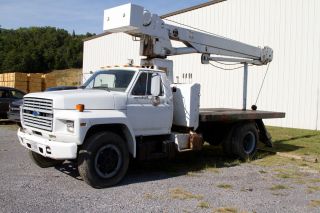1987 Ford F700 photo