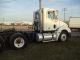 2005 Freightliner Conventional Daycab Semi Trucks photo 3