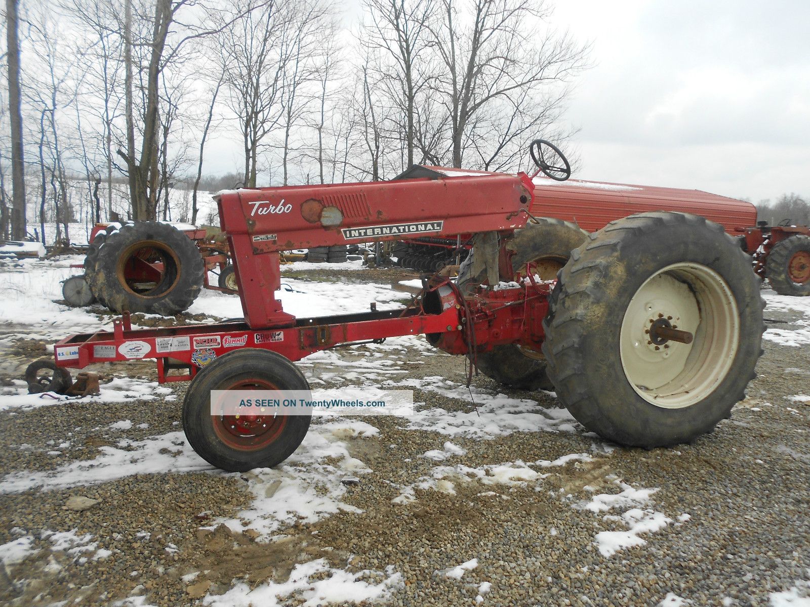 International,  Pulling Chassie,  Farmall,  Pulling Tractor Tractors photo