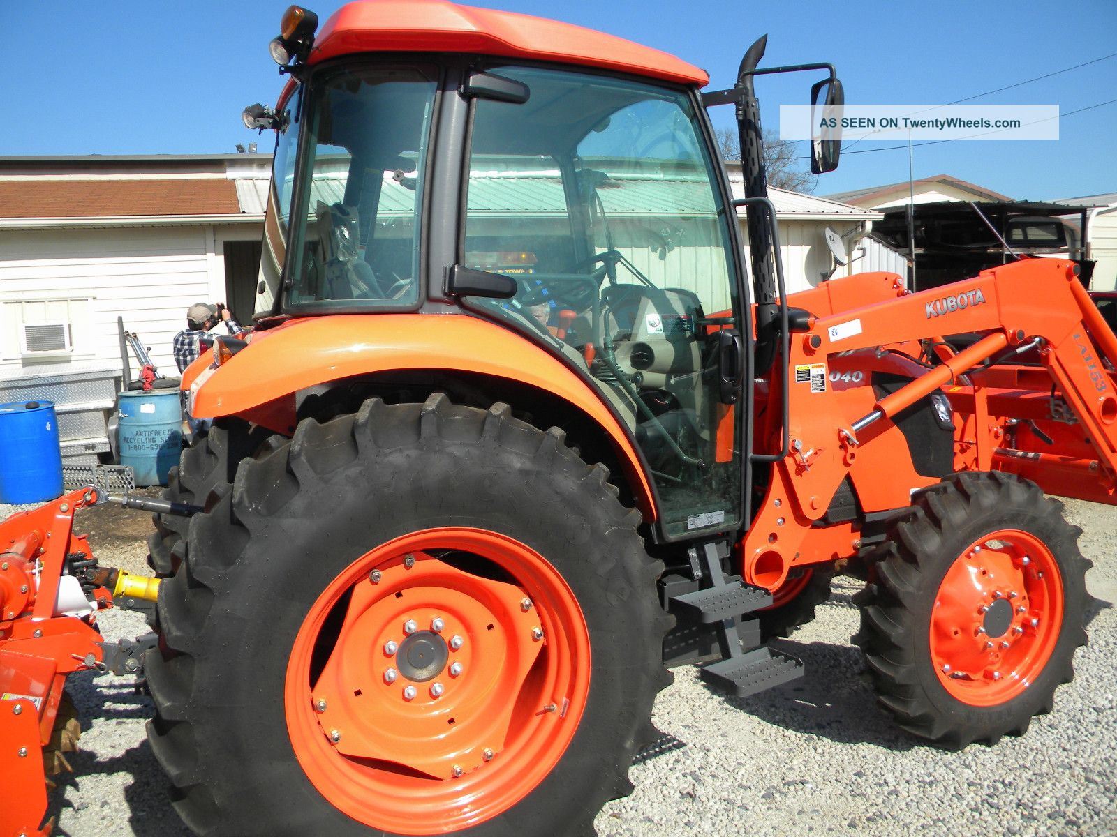 2011 Kubota Tractor M7040 W Loader 86 Cab Ac Radio