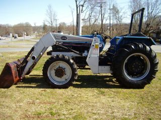 2510 Long 4 X 4v Diesel Loader Tractor photo
