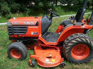 Kubota B1700 Tractor And Mower photo