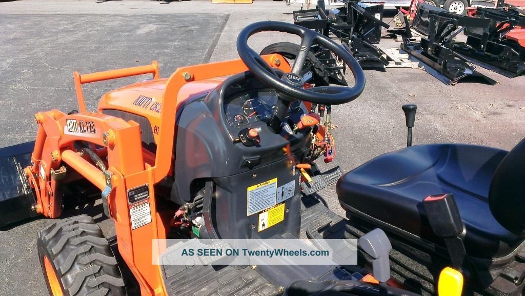2010 Kioti Ck20s Hst Compact Tractor W/ Kl120 Loader. Only 15 Hrs. Unit