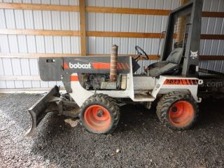 3023 Bobcat Trencher Only 464 Hrs photo
