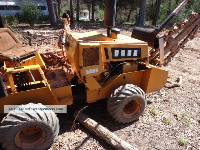 Case 360 Trencher Backhoe Ditch Witch Trenchers - Riding photo