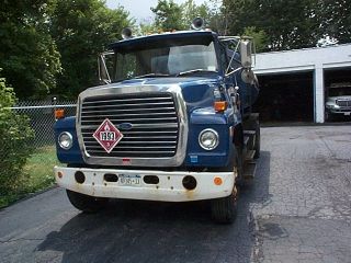 1986 Ford 8000 photo