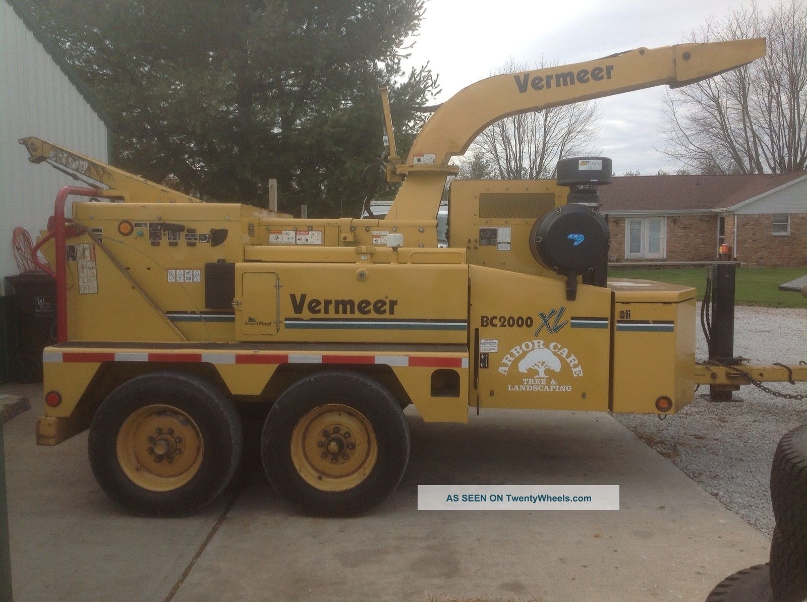 2005 Vermeer Bc 2000 Xl W/ Winch Wood Chippers & Stump Grinders photo