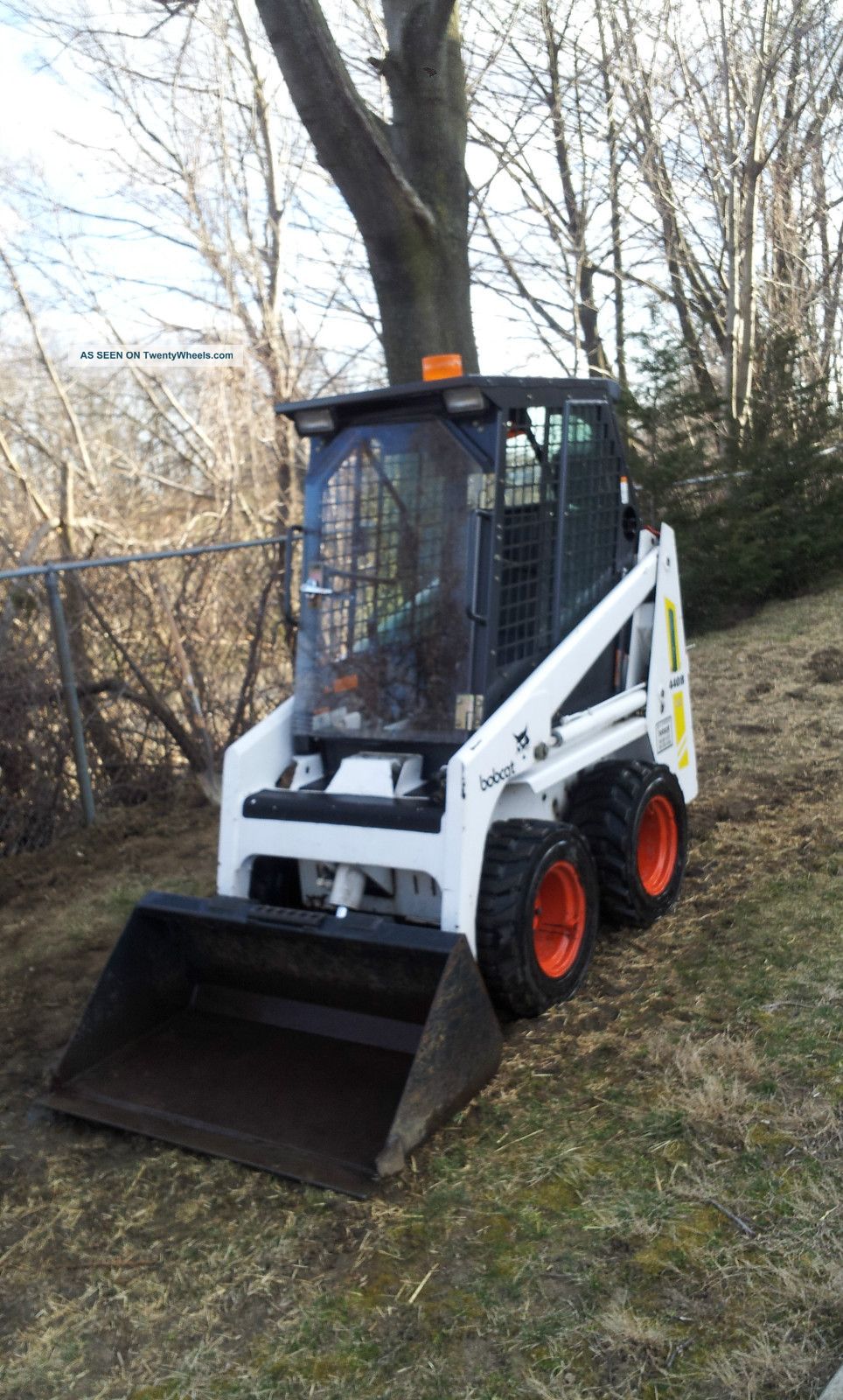 Bobcat 440b With Low 450 Hours Perfect Condition Skid Steer Loaders photo