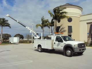 2005 Ford F - 550 photo