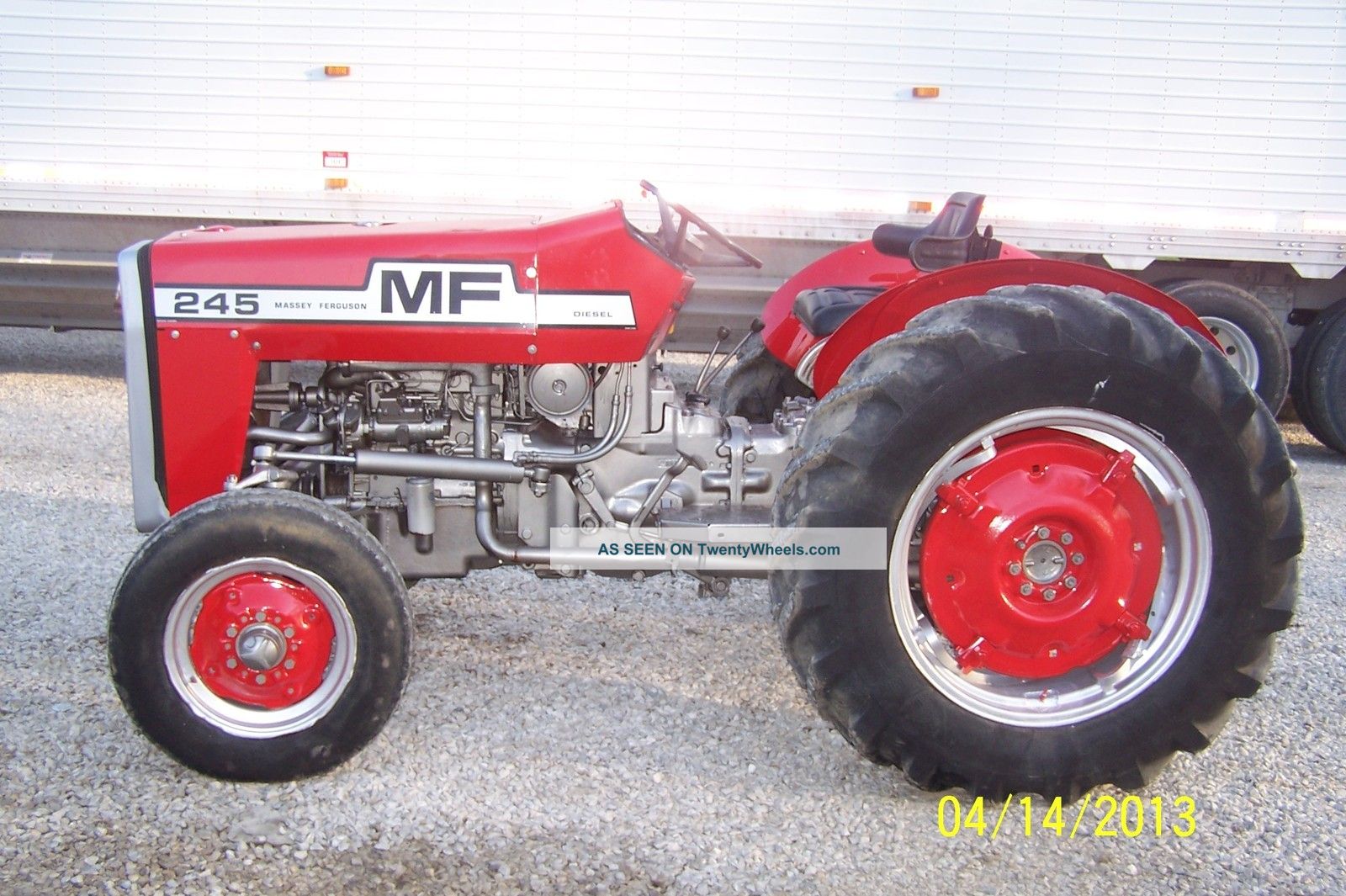Massey Ferguson 245 Diesel Tractor Tractors photo