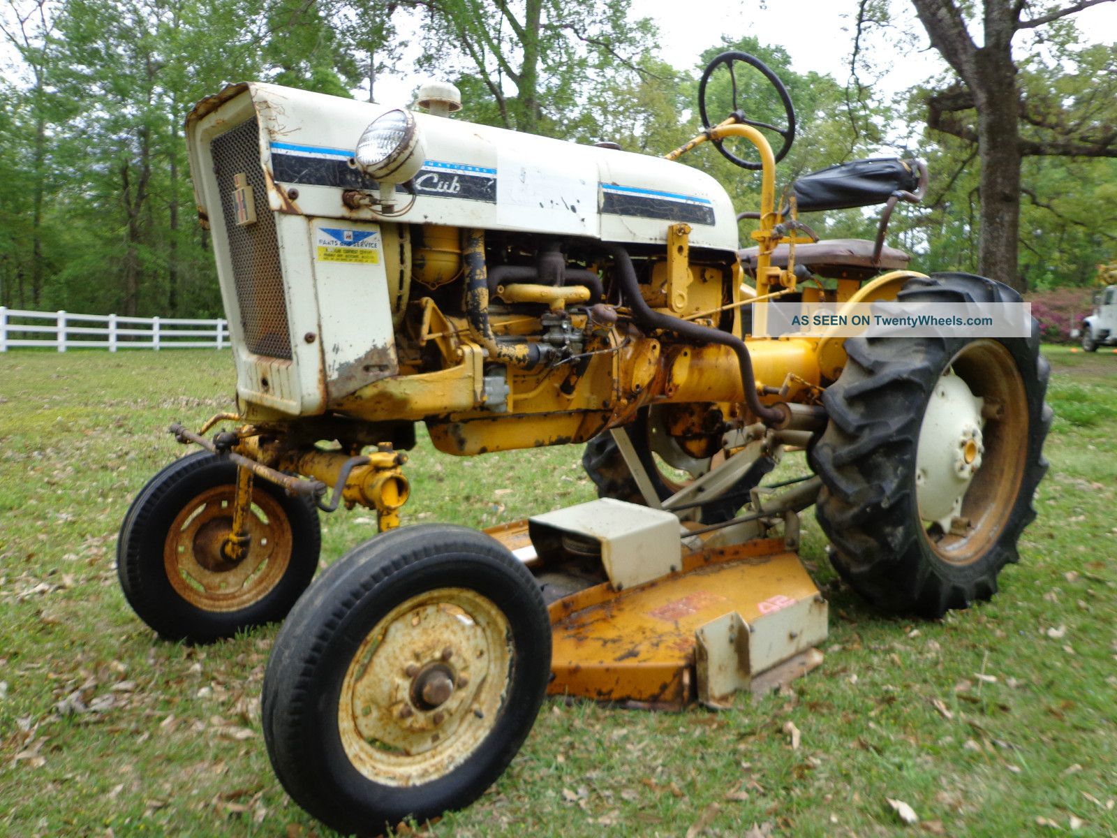 1977 International Harvester Cub Tractor W/belly Mower In Mississippi Tractors photo