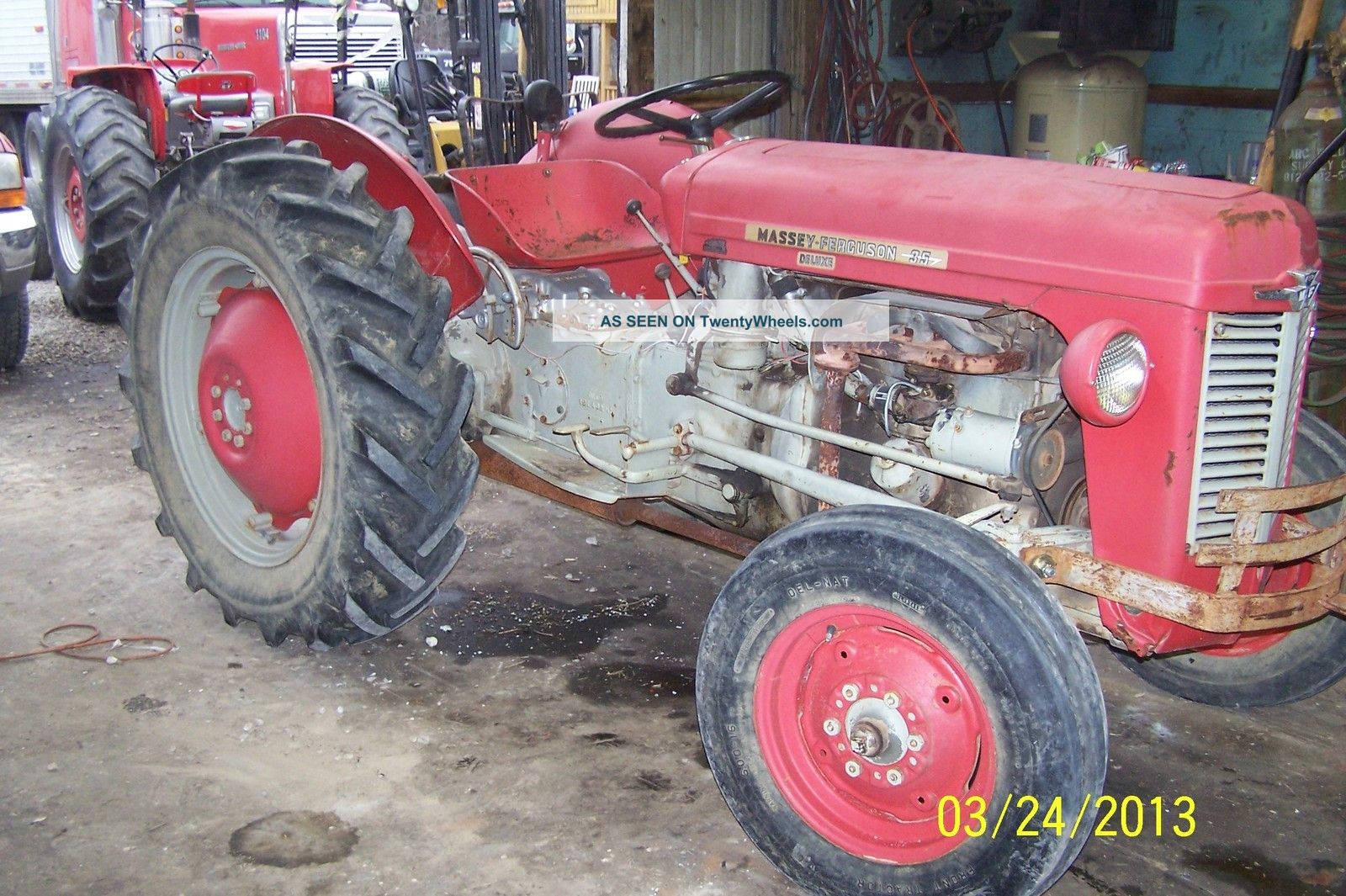 Ferguson 35 Deluxe Tractor Tractors photo