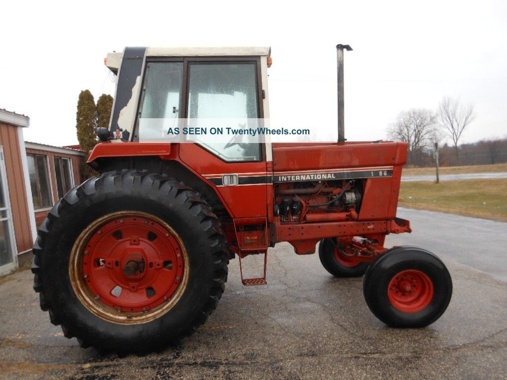 Ih Farmall 1086 Diesel Tractor - Late Red Stripe Model Tractors photo