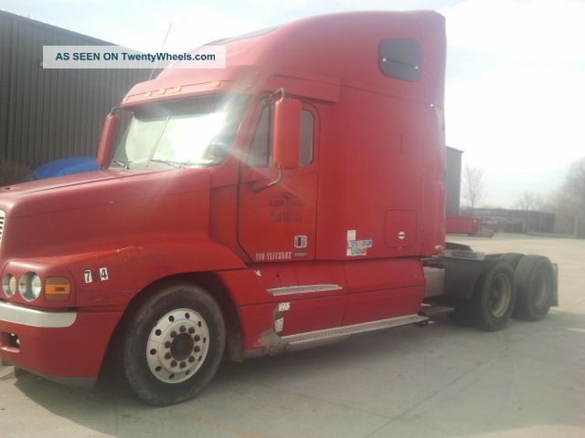 2000 Freightliner Century Sleeper Semi Trucks photo