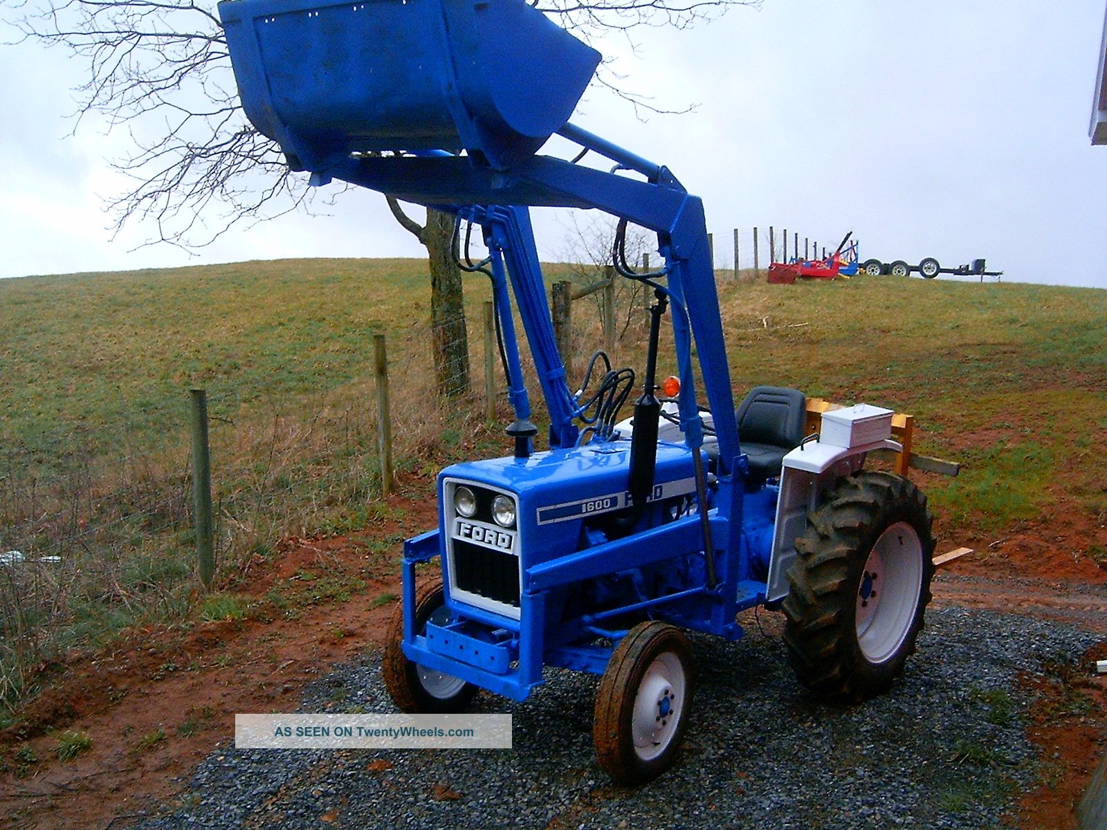 1600 Ford tractor loader