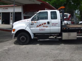 2004 Ford F 650 photo