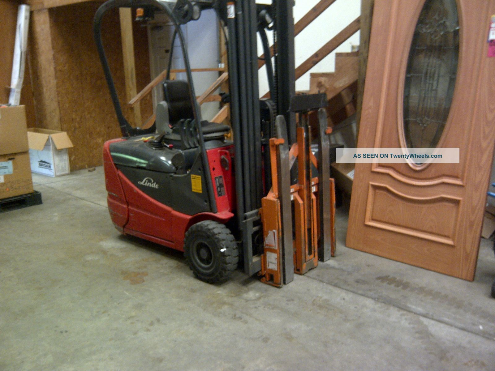 Linde Rx50 - 16 Electric Fork Lift: 3500lb.  Cap: For Use In Small Spaces 24volt Forklifts & Other Lifts photo