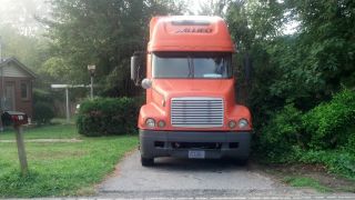 2002 Freightliner Century Class Sts photo