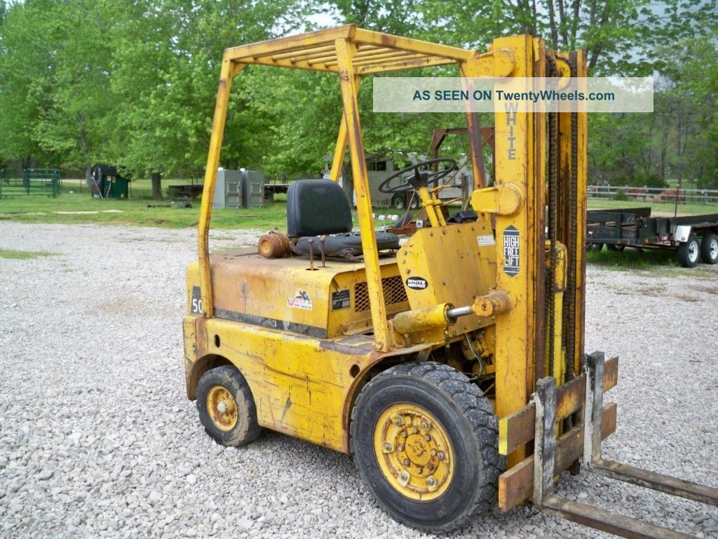 Forklift 5k Lb.  White Fork Lift - Forklifts photo