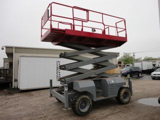 2000 Mec 3391rt Scissor Lift 44 ' Working Height,  3 Cyl.  Gas/lpg Motor,  1154 Hrs. photo