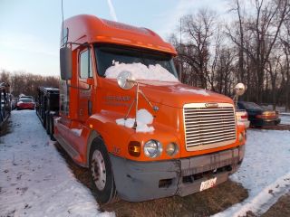 2003 Freightliner C12064st Century Classic Conventional photo