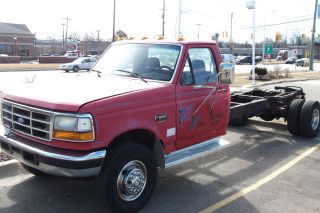 1995 Ford F550 photo