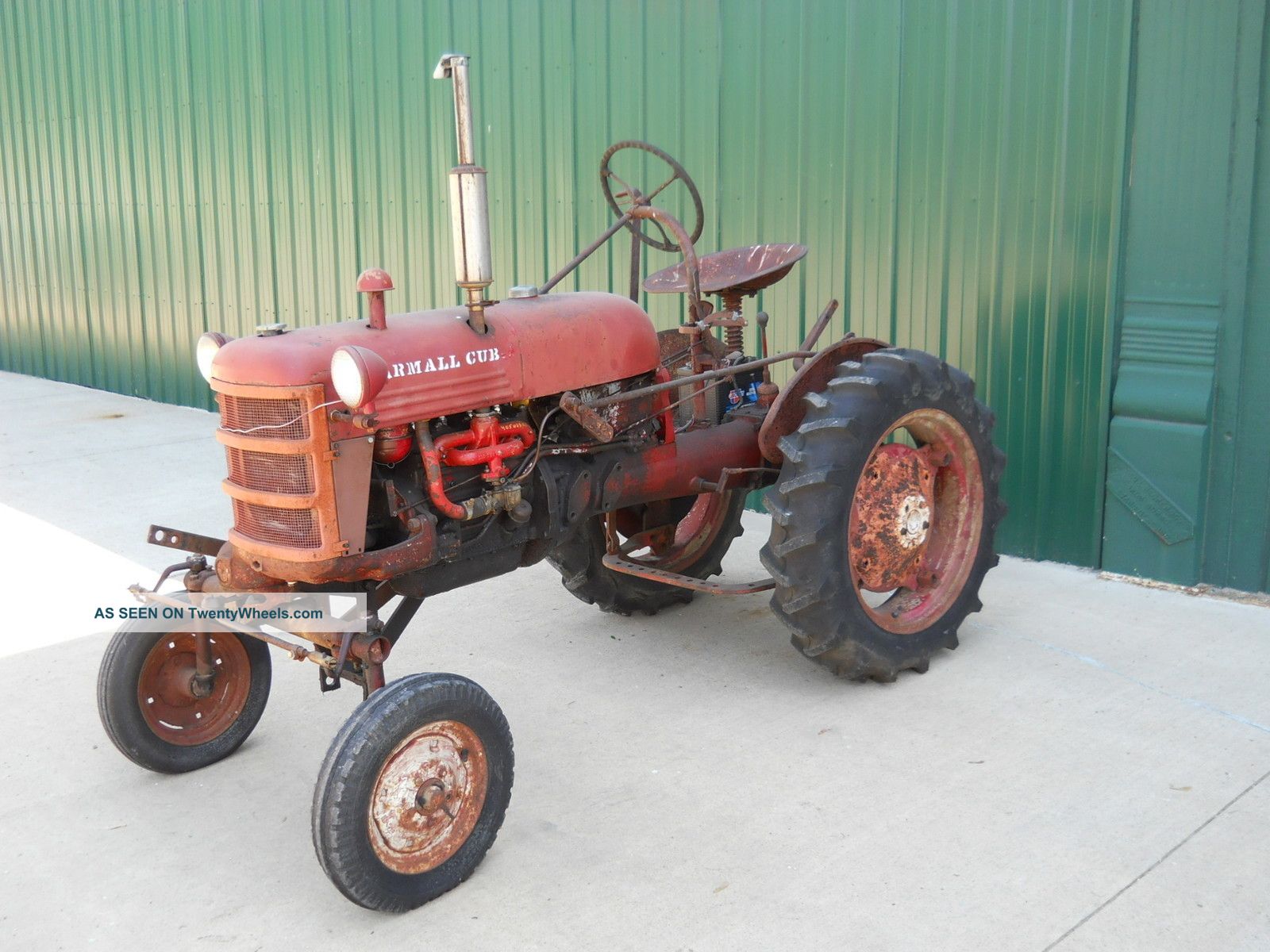 1951 Farmall Cub Farm Tractor With Snow Blade Plow & Wheel Weights Runs