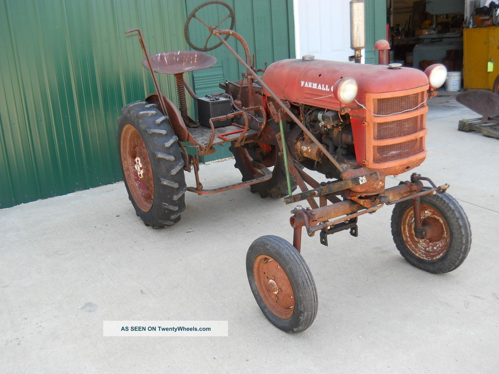 1951 Farmall Cub Farm Tractor With Snow Blade Plow & Wheel Weights Runs