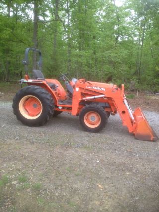 Kubota L3410 4x4 Tractor With Loader,  3 Point Hitch,  & photo